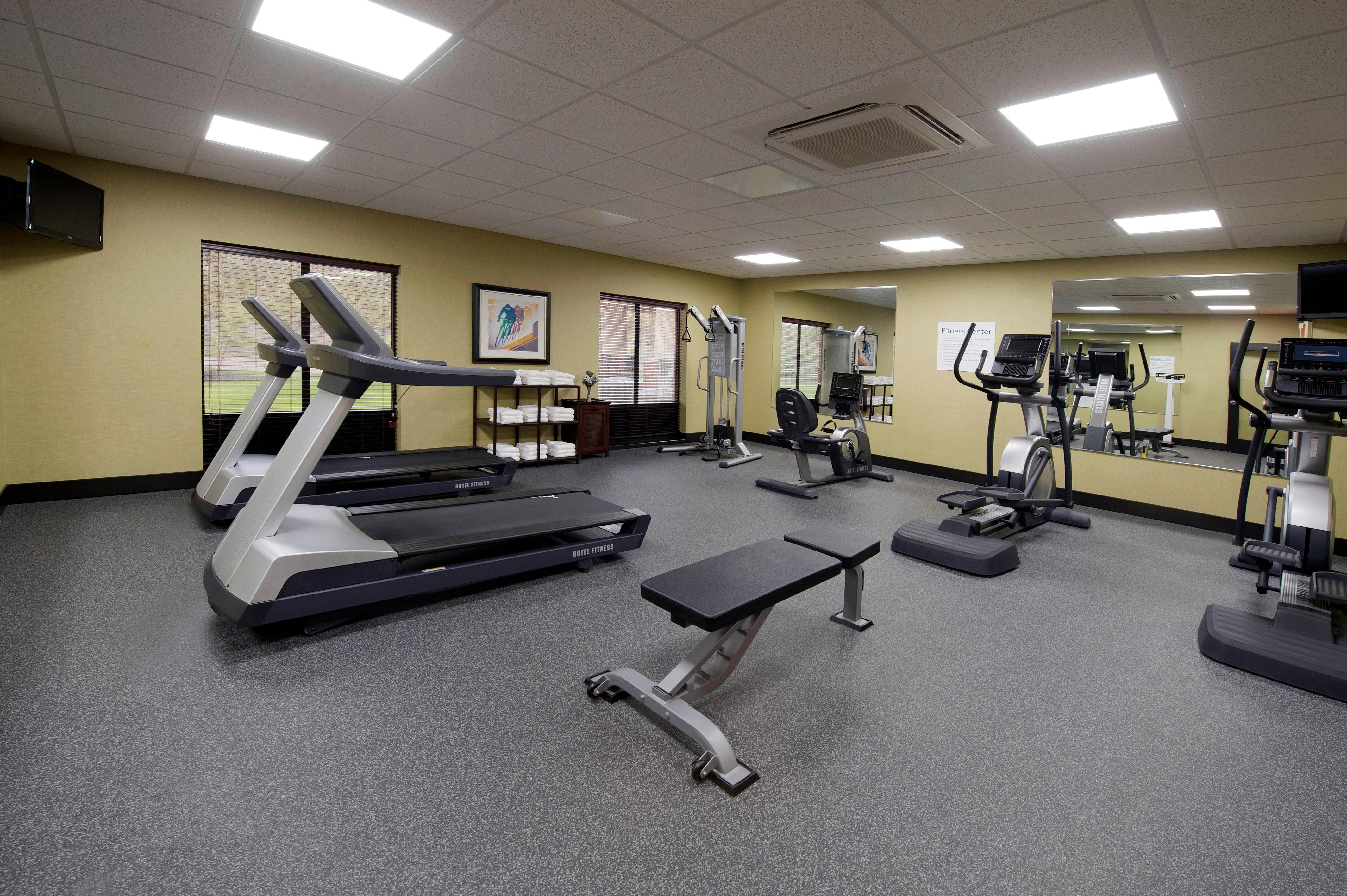 Holiday Inn Express Hotel & Suites Clearfield By Ihg Esterno foto