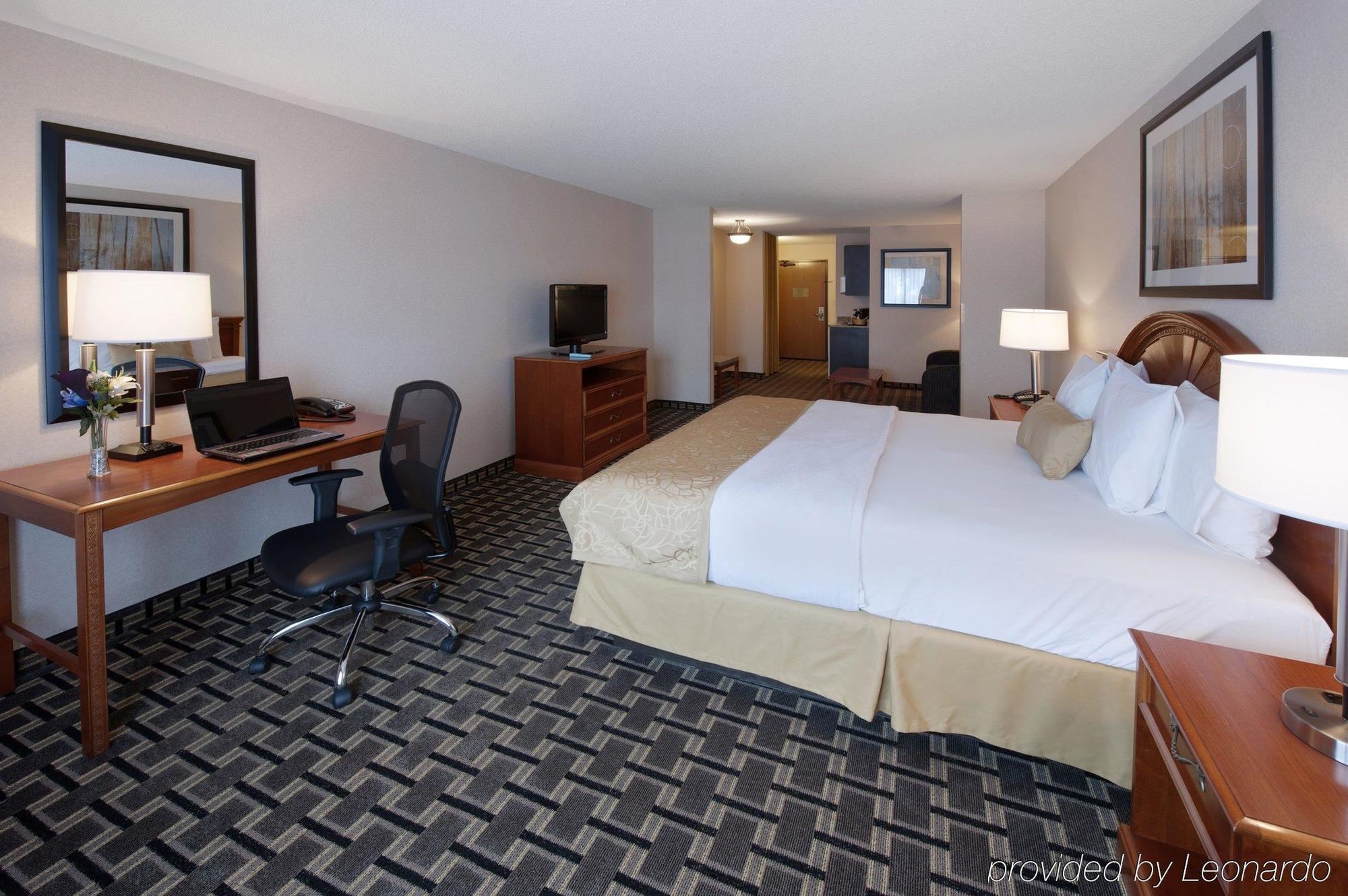 Holiday Inn Express Hotel & Suites Clearfield By Ihg Esterno foto