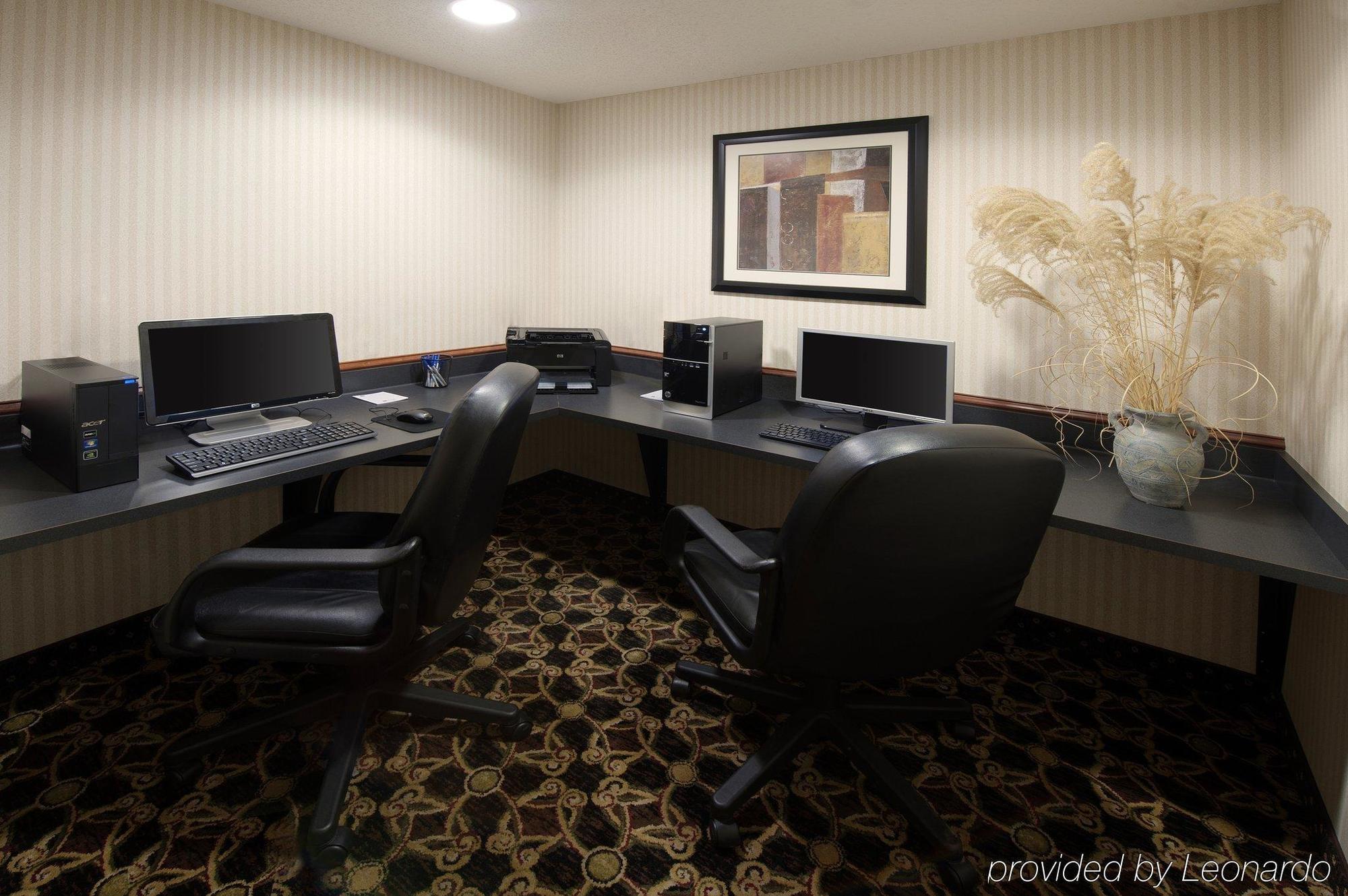 Holiday Inn Express Hotel & Suites Clearfield By Ihg Esterno foto